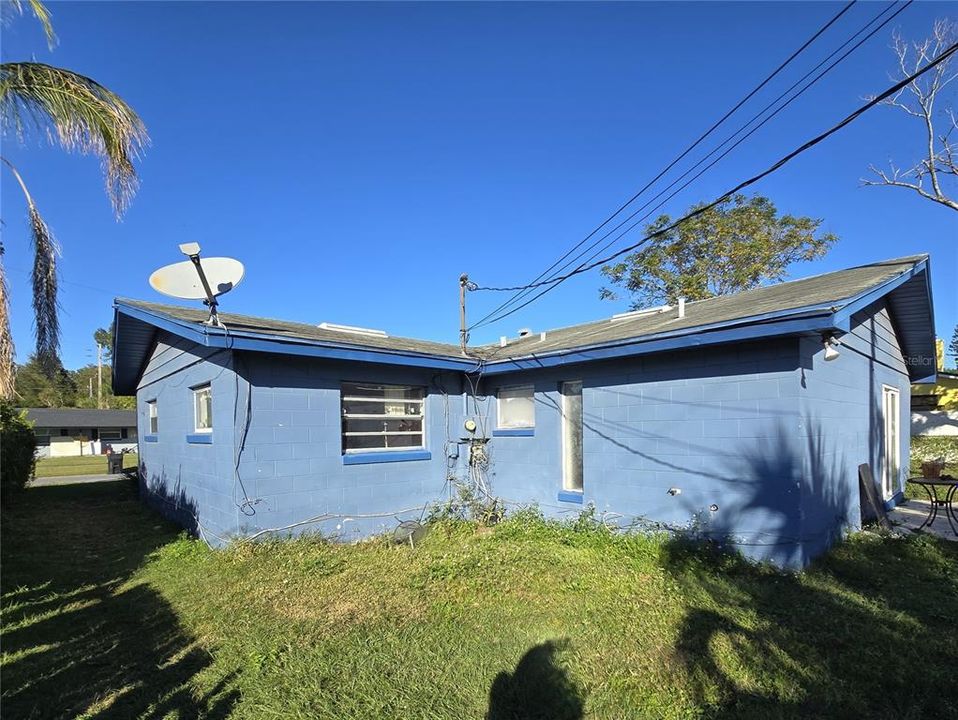 For Sale: $210,000 (3 beds, 1 baths, 1144 Square Feet)