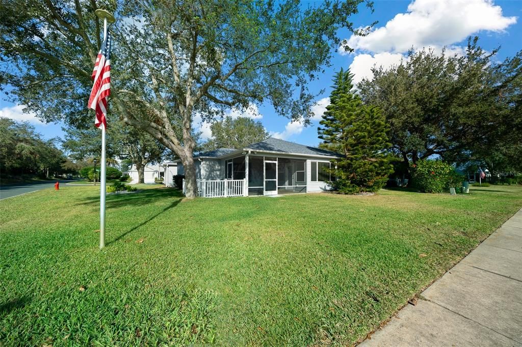 For Sale: $399,900 (3 beds, 2 baths, 1828 Square Feet)