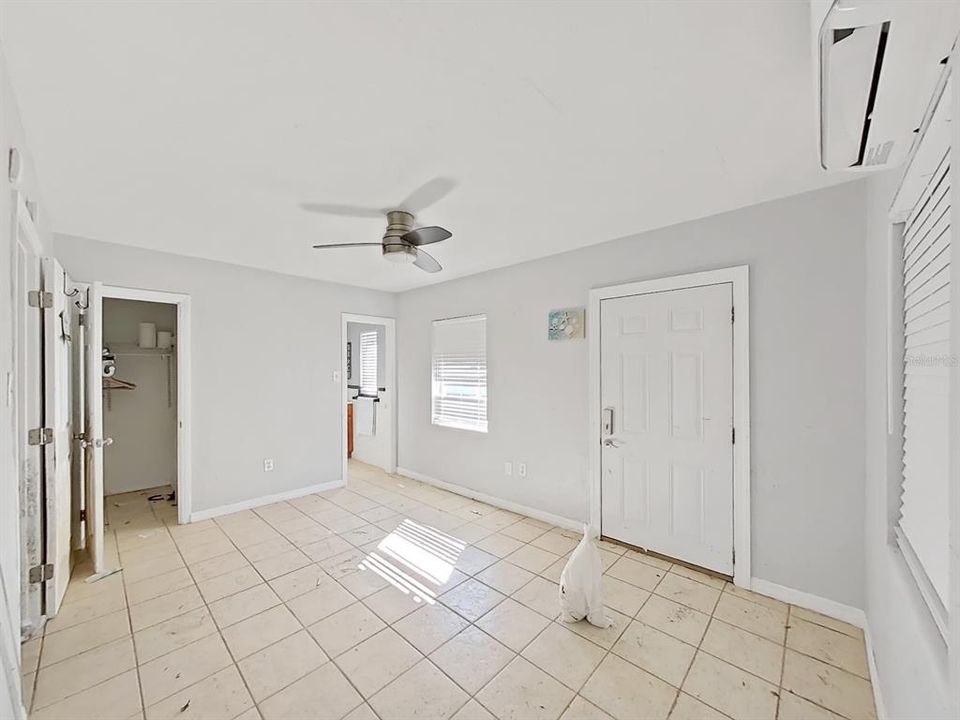 For Sale: $415,000 (2 beds, 2 baths, 1008 Square Feet)