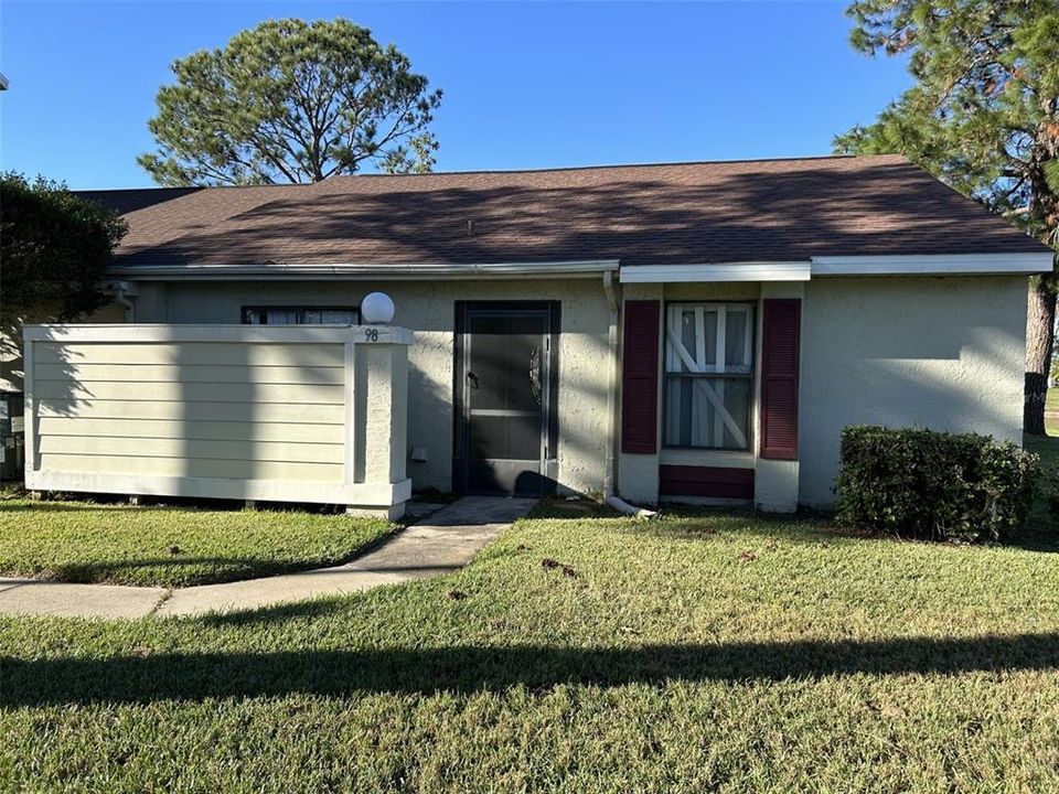 For Sale: $294,000 (3 beds, 2 baths, 1070 Square Feet)