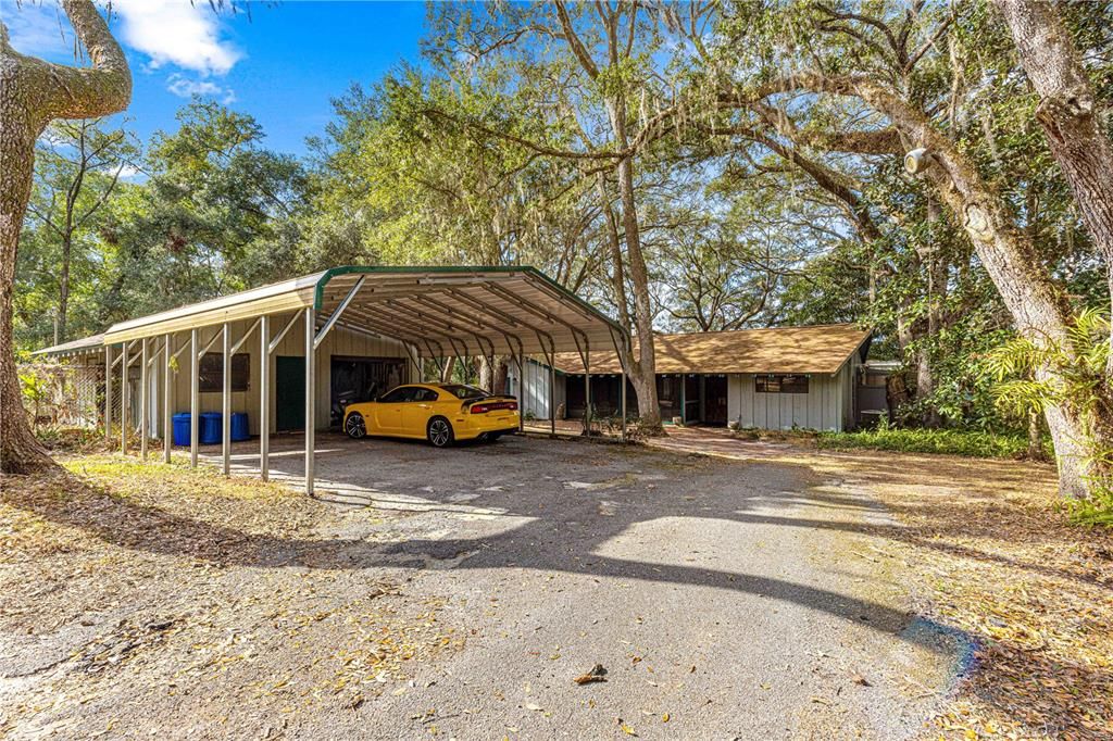 2 CAR Carport