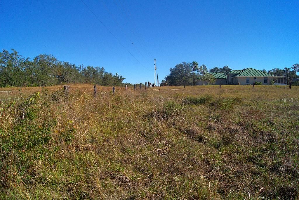 En Venta: $35,700 (1.03 acres)