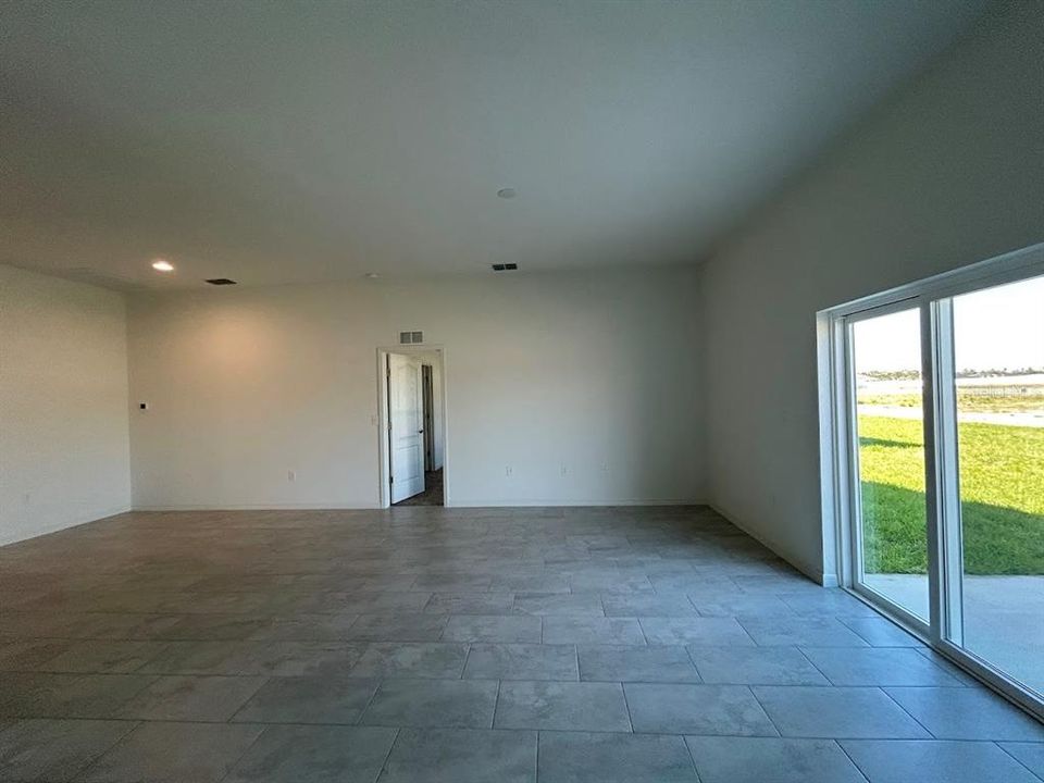 Active With Contract: $309,900 (3 beds, 2 baths, 1447 Square Feet)