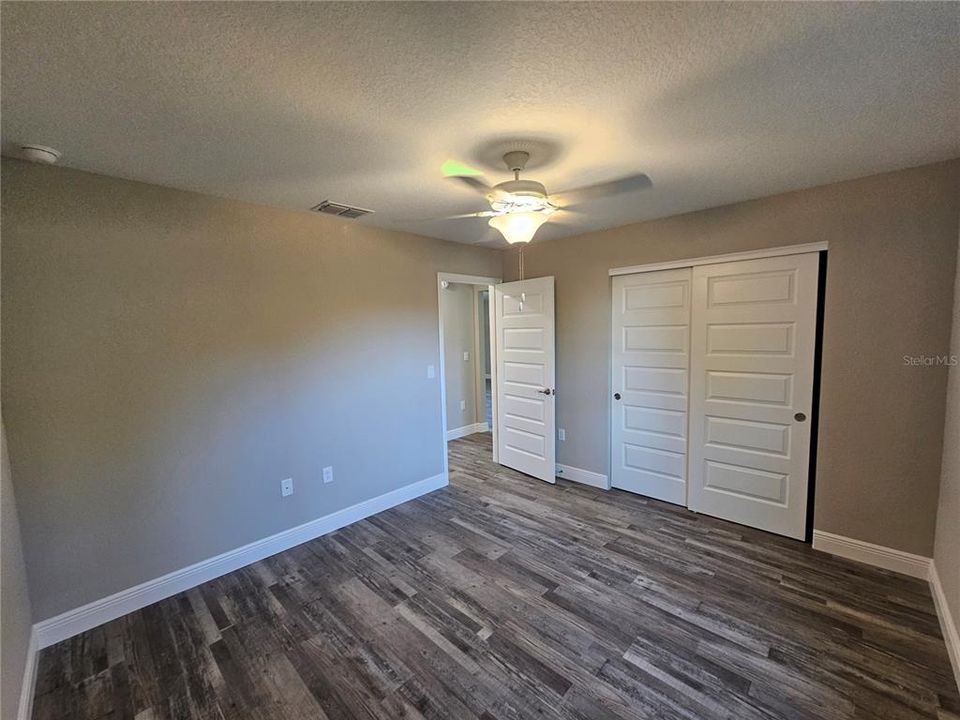 For Rent: $1,950 (3 beds, 2 baths, 1450 Square Feet)