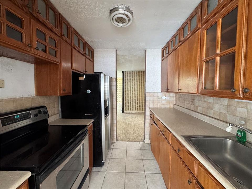 For Sale: $175,000 (3 beds, 2 baths, 1200 Square Feet)