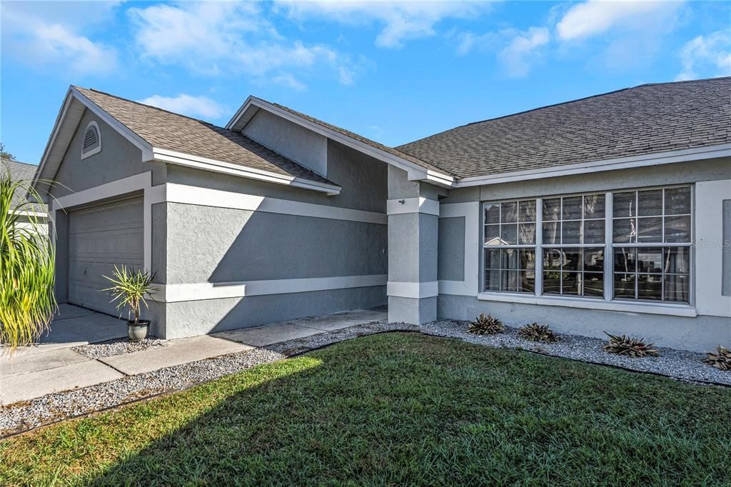 Active With Contract: $429,000 (4 beds, 2 baths, 1825 Square Feet)