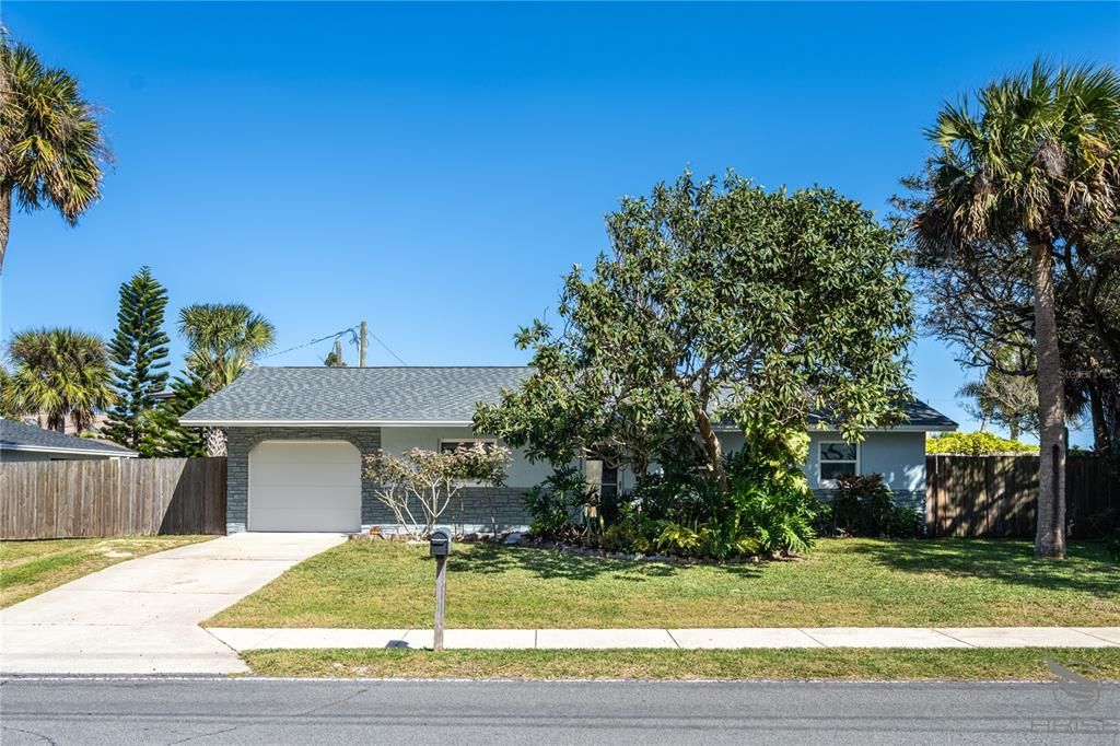 For Sale: $503,000 (3 beds, 2 baths, 1120 Square Feet)