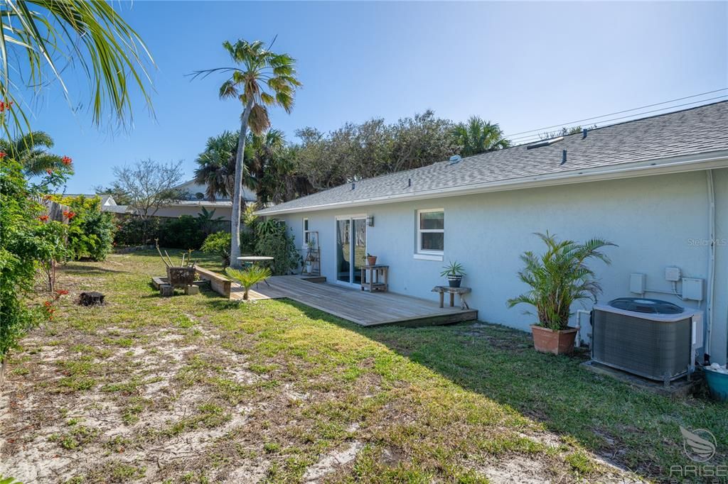 For Sale: $503,000 (3 beds, 2 baths, 1120 Square Feet)