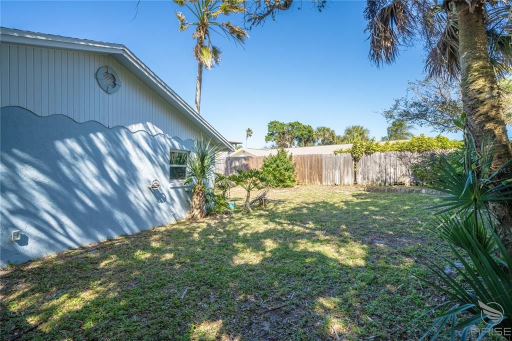 For Sale: $503,000 (3 beds, 2 baths, 1120 Square Feet)