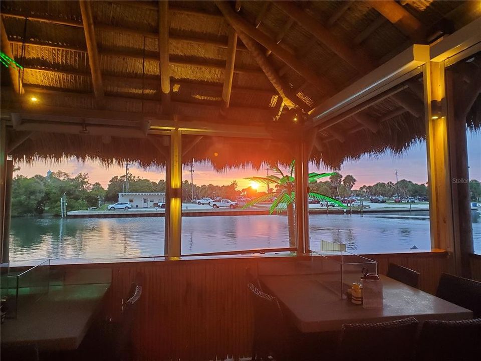 sunset view from Pop's Sunset Grill on the intracoastal waterway