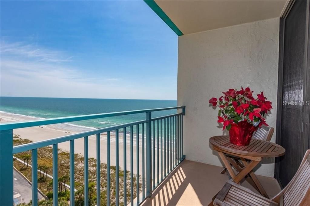 GULF BREEZES FILL PENTHOUSE ONE PATIOS SOUTH AND WEST