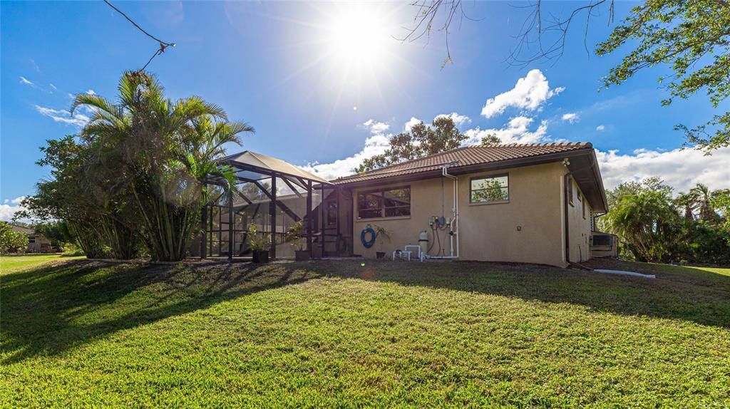 For Sale: $525,000 (3 beds, 2 baths, 1892 Square Feet)