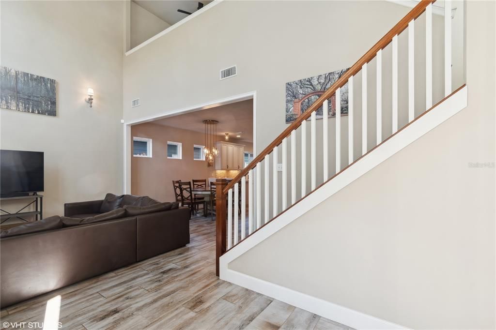 Active With Contract: $474,950 (4 beds, 2 baths, 2452 Square Feet)