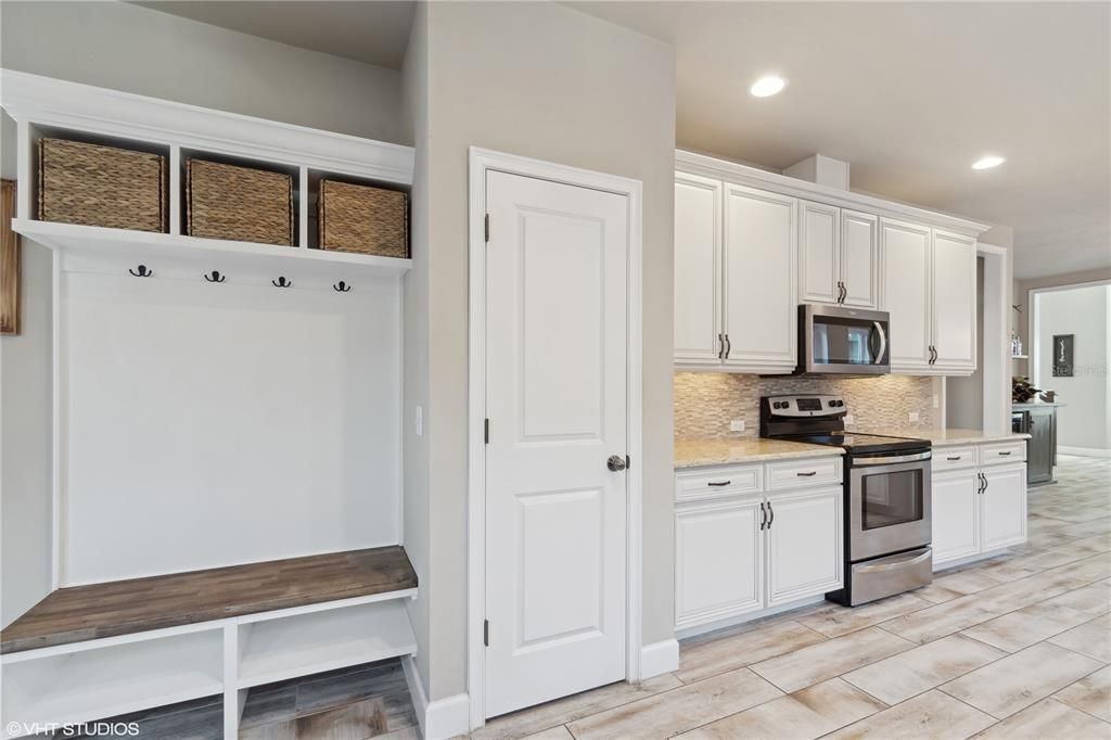 Active With Contract: $474,950 (4 beds, 2 baths, 2452 Square Feet)