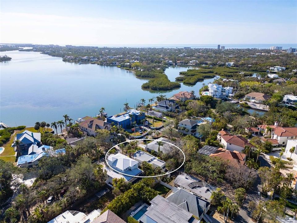 For Sale: $800,000 (3 beds, 2 baths, 1757 Square Feet)