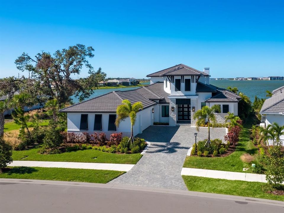 Recently Sold: $5,495,000 (4 beds, 6 baths, 5275 Square Feet)