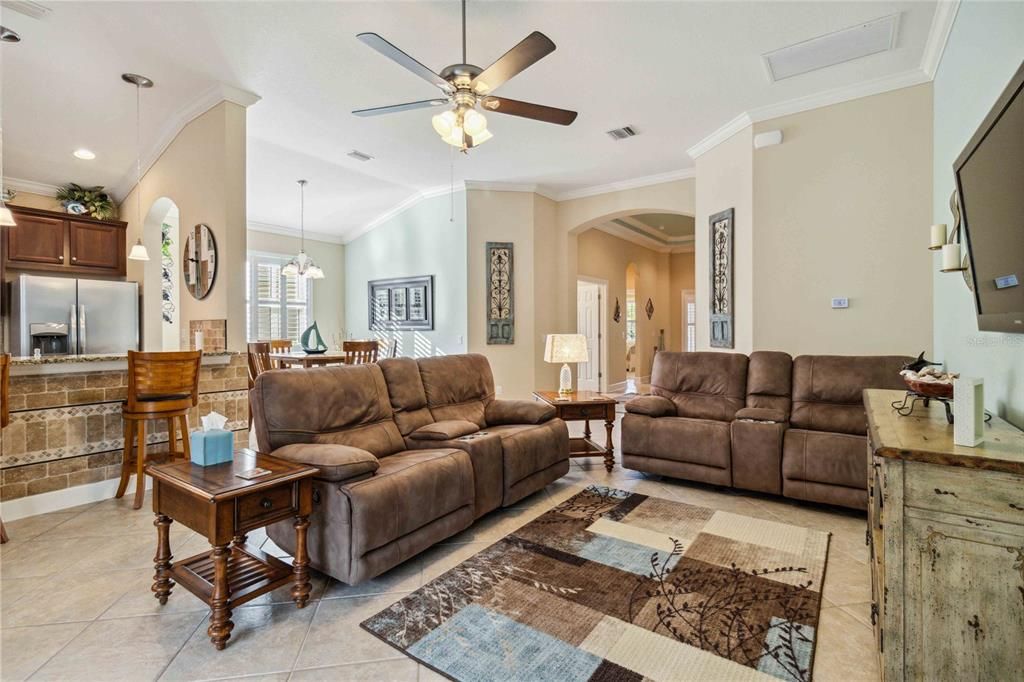 Active With Contract: $549,900 (3 beds, 2 baths, 1760 Square Feet)