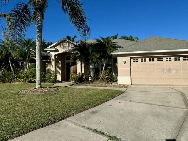 Recently Rented: $2,700 (3 beds, 2 baths, 1962 Square Feet)