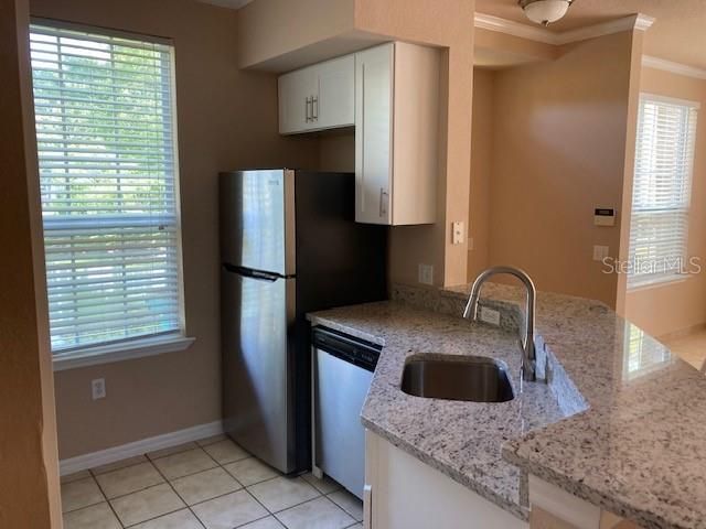 For Rent: $1,995 (2 beds, 2 baths, 1112 Square Feet)