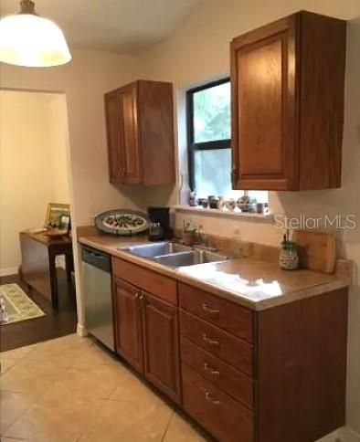 For Rent: $1,800 (2 beds, 2 baths, 1286 Square Feet)