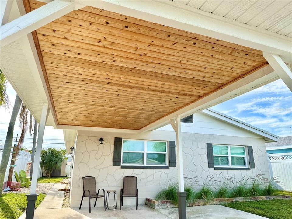 Street view of duplex as you enter the driveway