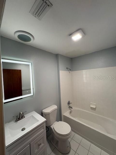 For Sale: $180,000 (2 beds, 2 baths, 962 Square Feet)