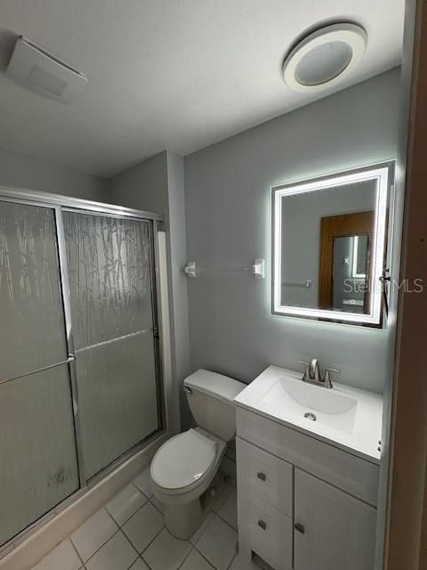 For Sale: $180,000 (2 beds, 2 baths, 962 Square Feet)