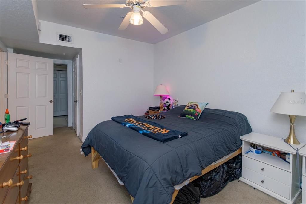 For Sale: $212,000 (1 beds, 1 baths, 74 Square Feet)