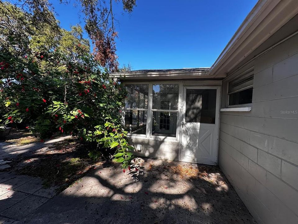 Open Patio off Florida Room