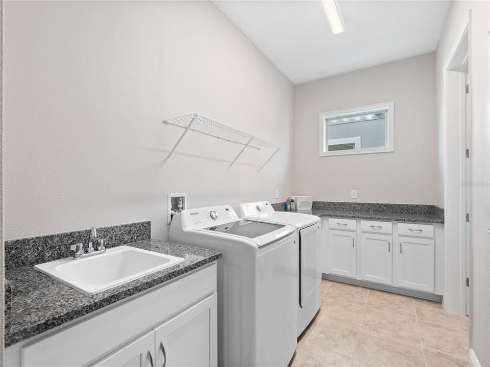 Laundry Room with Utility sink