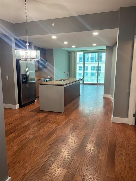 For Rent: $3,200 (2 beds, 2 baths, 1134 Square Feet)