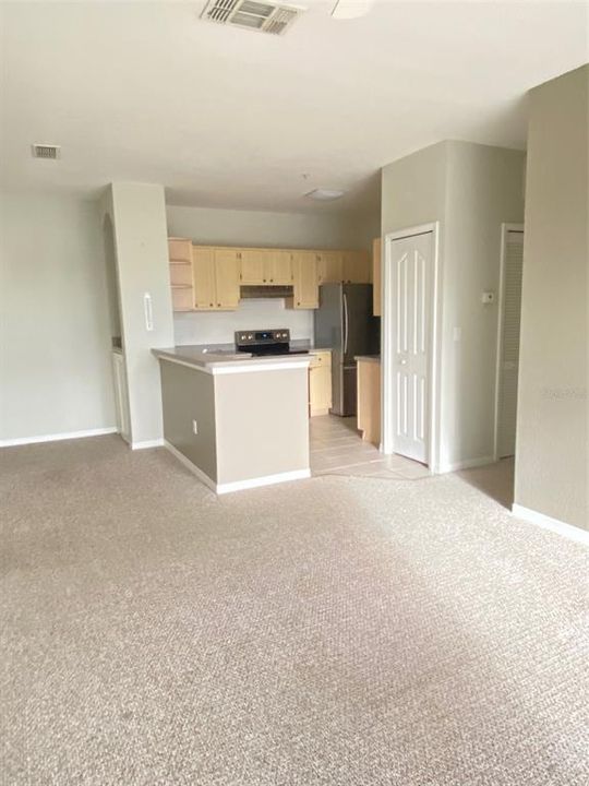 For Sale: $294,500 (3 beds, 2 baths, 1249 Square Feet)