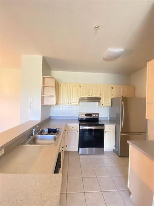 For Sale: $294,500 (3 beds, 2 baths, 1249 Square Feet)