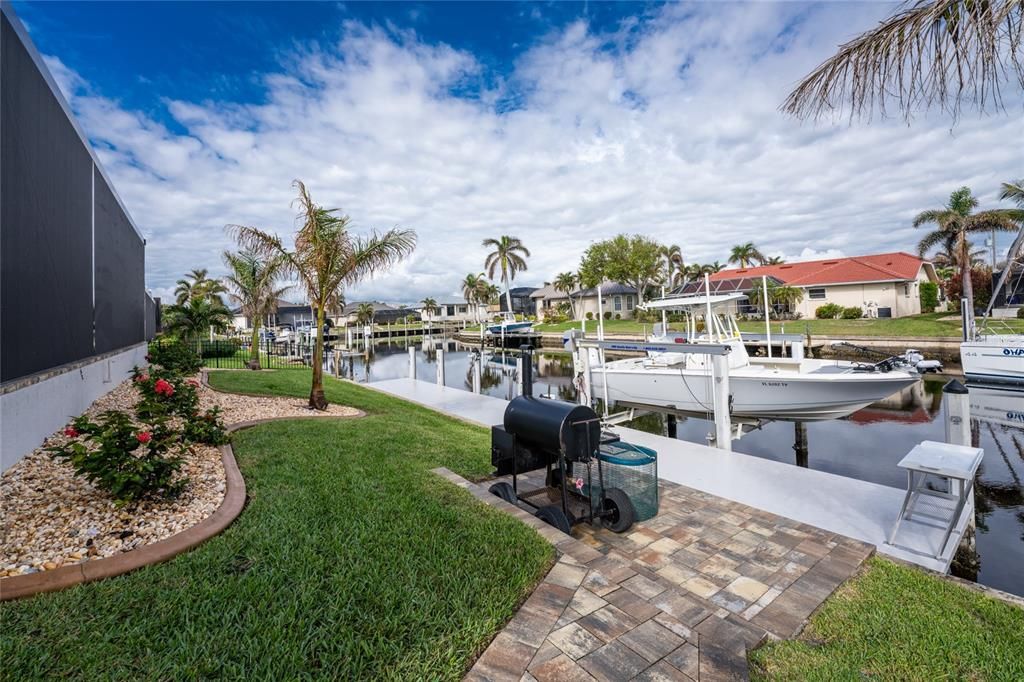 For Sale: $1,525,000 (3 beds, 3 baths, 2527 Square Feet)