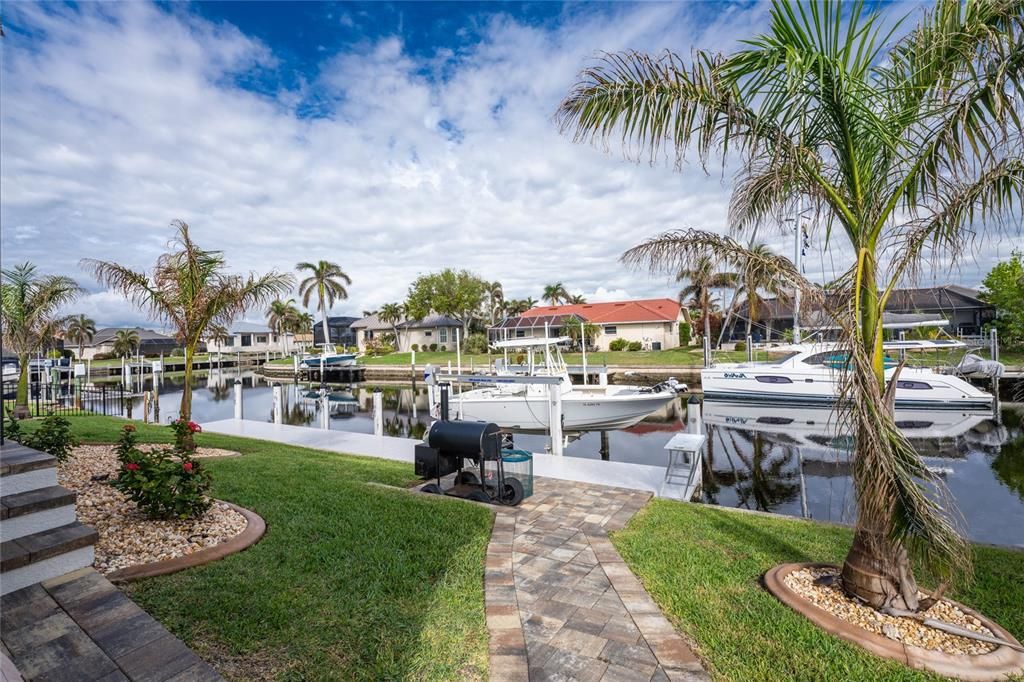 For Sale: $1,525,000 (3 beds, 3 baths, 2527 Square Feet)