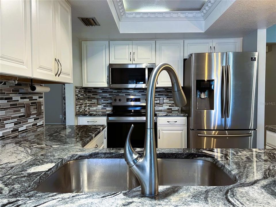 Gorgeous Granite Countertops!