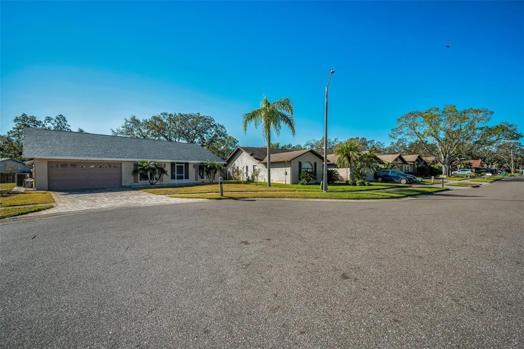 For Sale: $499,900 (3 beds, 2 baths, 2062 Square Feet)