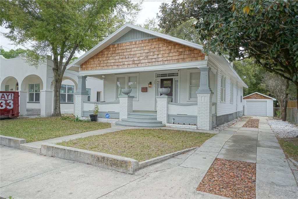 For Rent: $1,950 (3 beds, 2 baths, 1431 Square Feet)