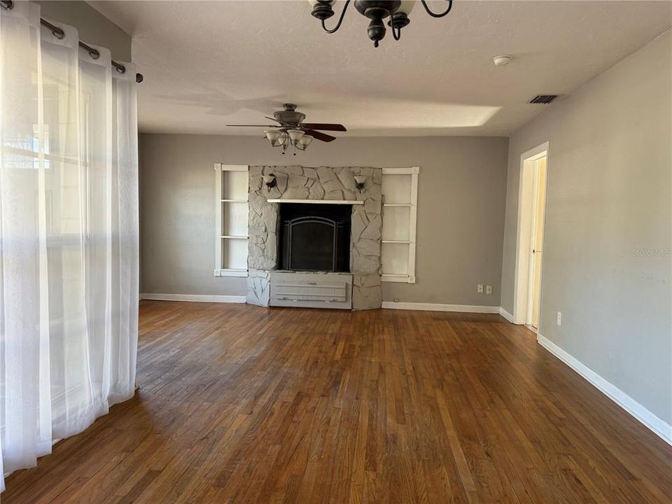 Living Room & Dinning Room