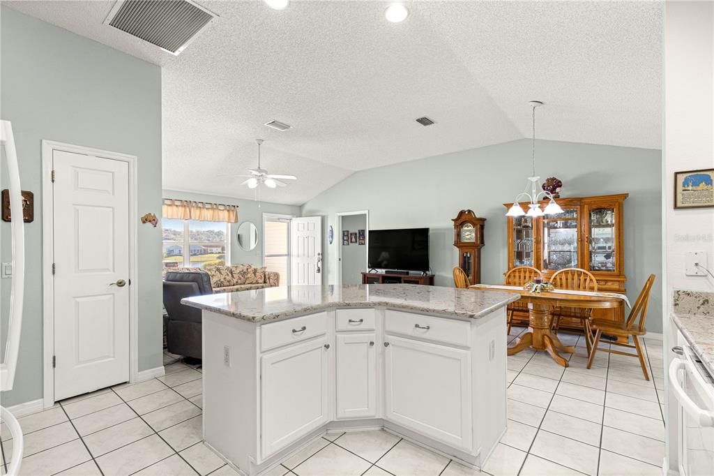 For Sale: $479,000 (3 beds, 2 baths, 1677 Square Feet)