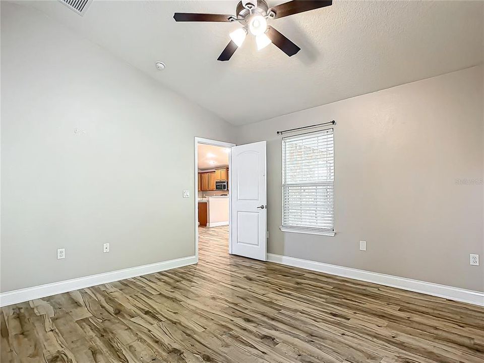 For Sale: $349,900 (3 beds, 2 baths, 1344 Square Feet)