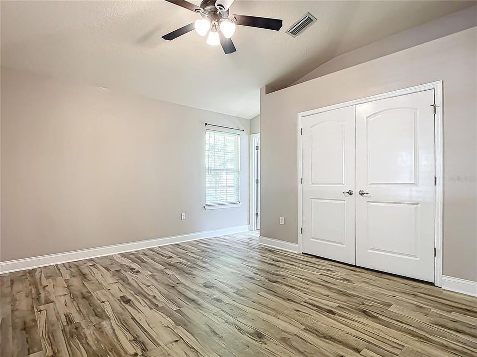 For Sale: $349,900 (3 beds, 2 baths, 1344 Square Feet)