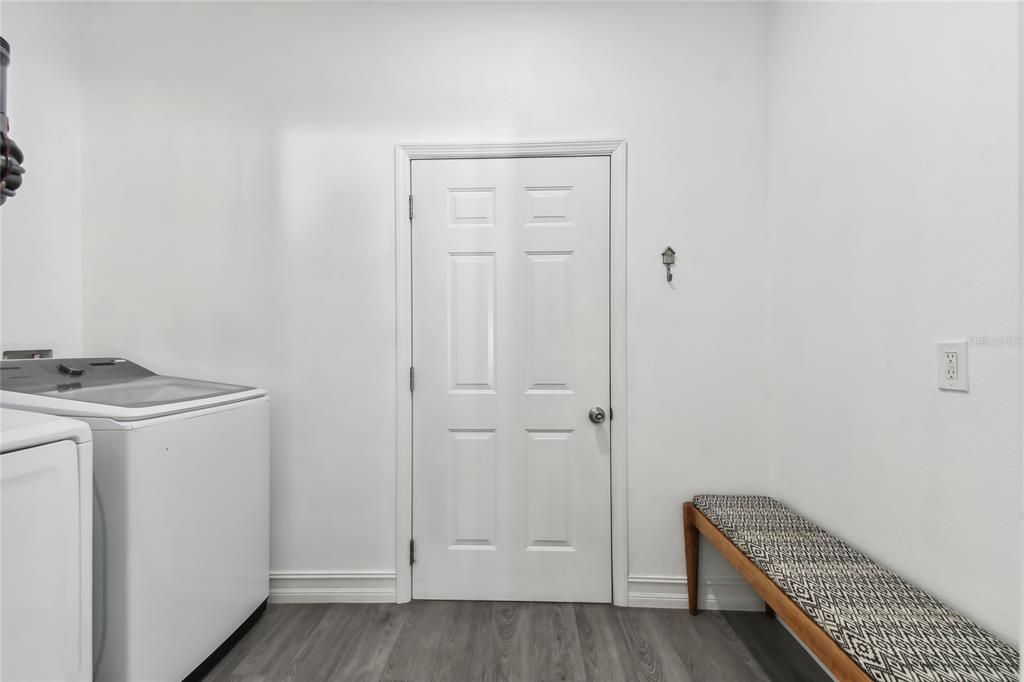 Laundry Room with door to Garage