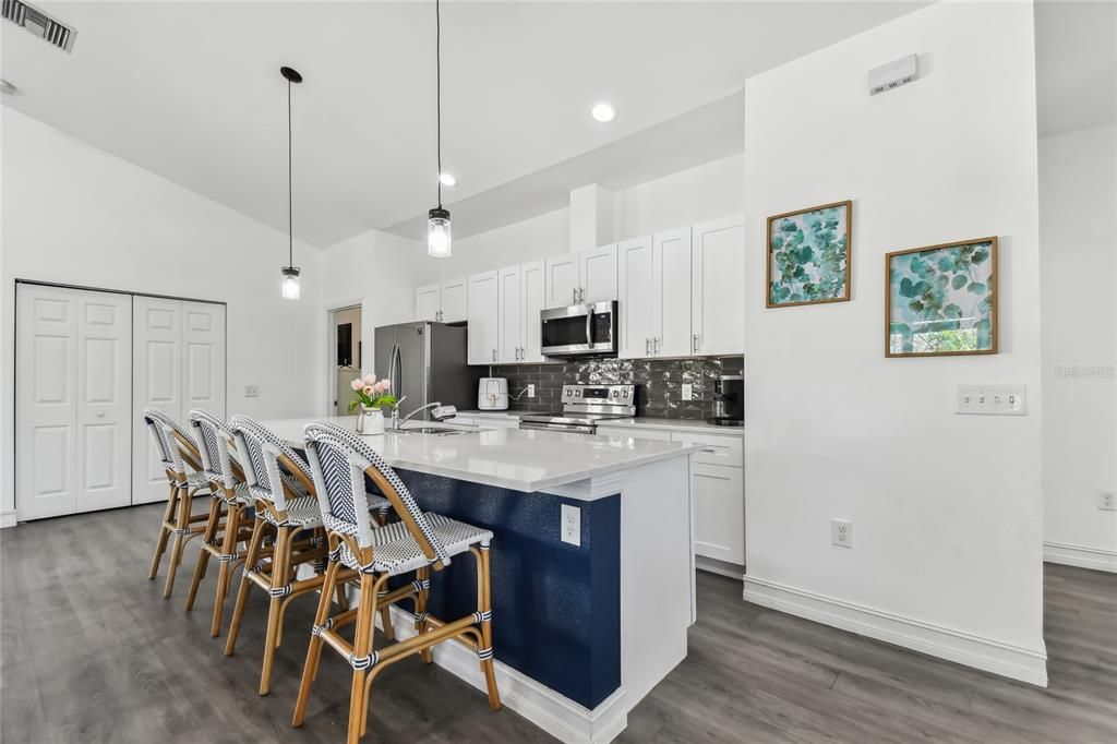 Kitchen with Breakfast Bar