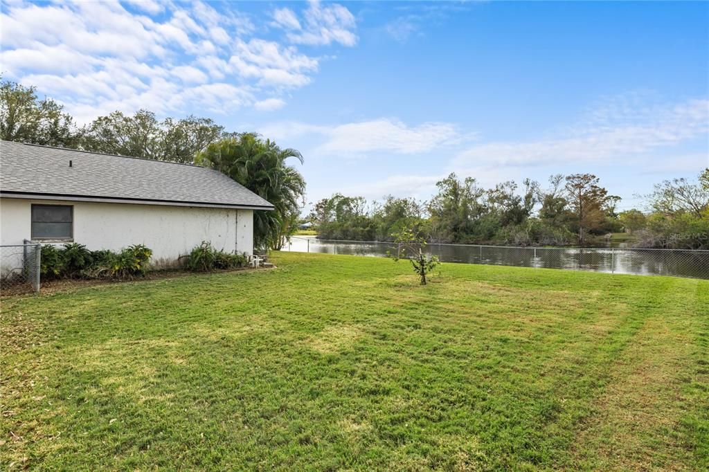 Active With Contract: $400,000 (3 beds, 2 baths, 2593 Square Feet)