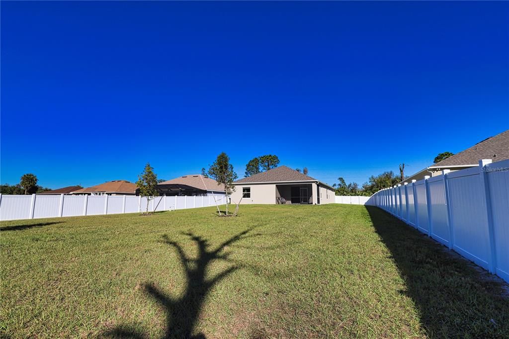 LOTS OF SPACE FOR A FULL DRIVEWAY