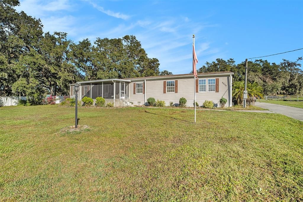 For Sale: $449,000 (4 beds, 2 baths, 2280 Square Feet)