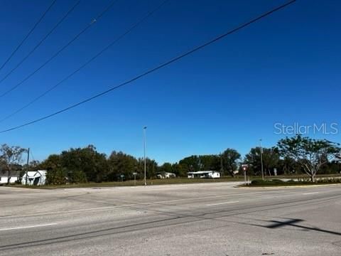 View south on US17 toward SR74 from the intersection of US17 at Lander Place.