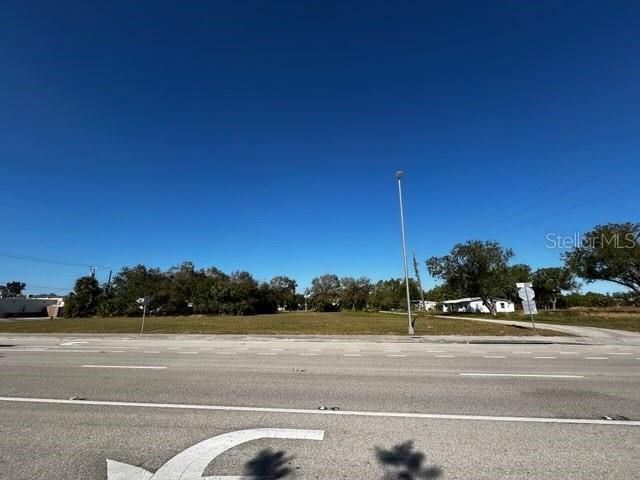 NW view from the middle of US17 & Cleveland Drive