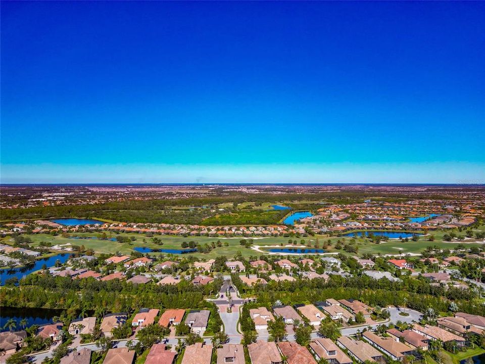 For Sale: $1,239,000 (3 beds, 3 baths, 2467 Square Feet)